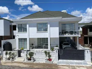 Furnished 6bdrm Villa in Hayat, Bole for sale