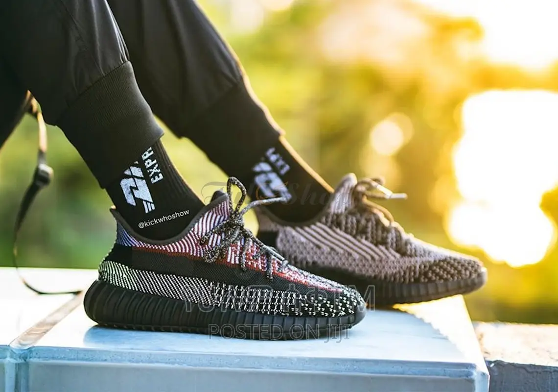 Original Adidas Yeezy 350 V2 Boost Shoes