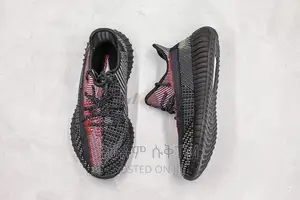Photo - Original Adidas Yeezy 350 V2 Boost Shoes