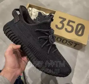 Photo - Original Adidas Yeezy 350 V2 Boost Shoes