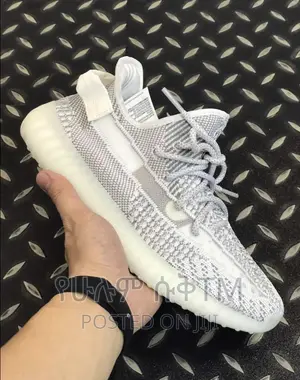 Photo - Original Adidas Yeezy 350 V2 Boost Shoes