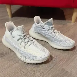 Original Adidas Yeezy 350 V2 Boost Shoes