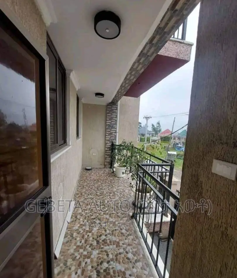 Furnished 4bdrm Villa in Vila, Yeka for sale