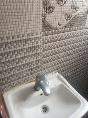 Furnished 2bdrm House in Yeka for sale