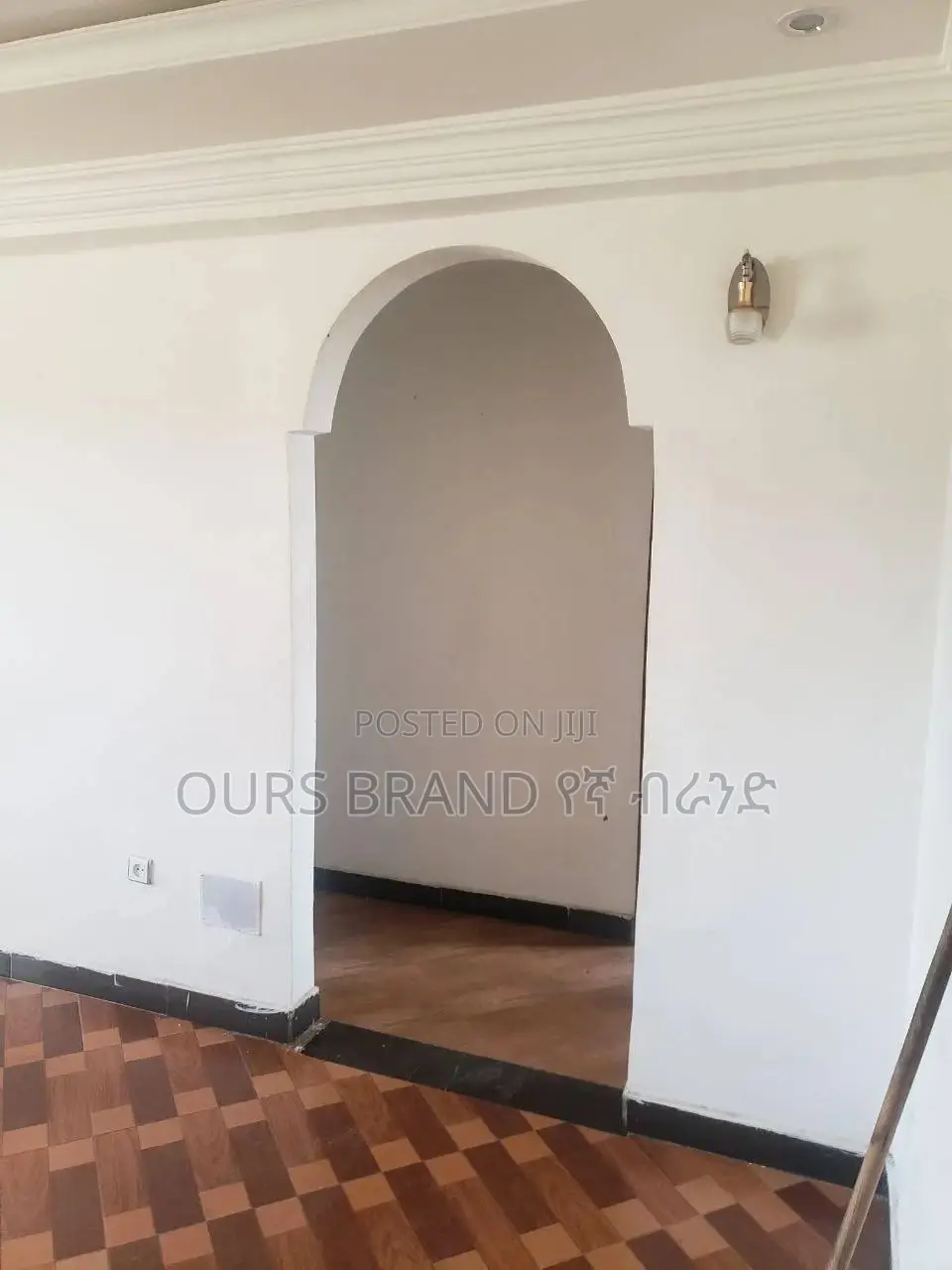 Furnished 2bdrm House in Yeka for sale