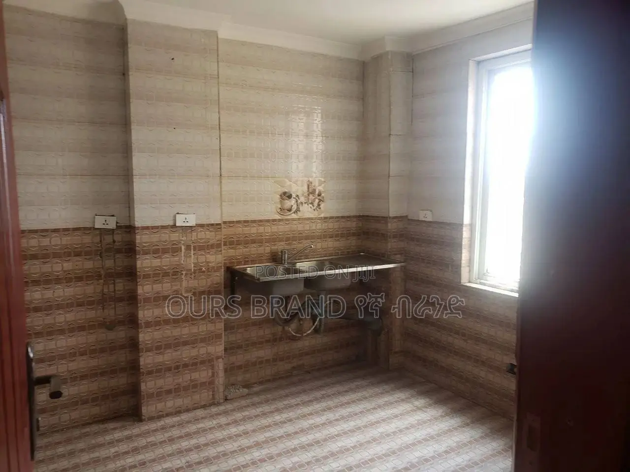 Furnished 2bdrm House in Yeka for sale