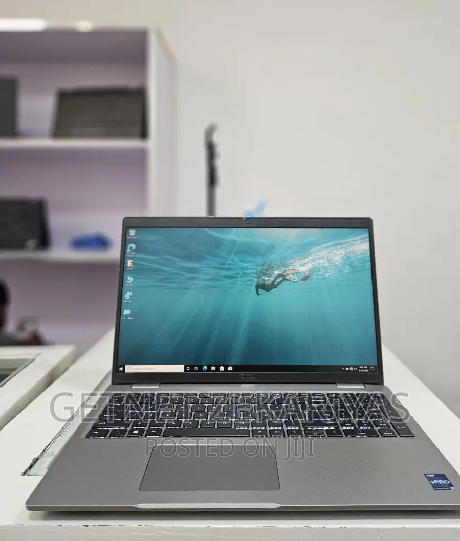 New Laptop Dell Latitude 5580 16GB Intel Core I7 SSD 512GB