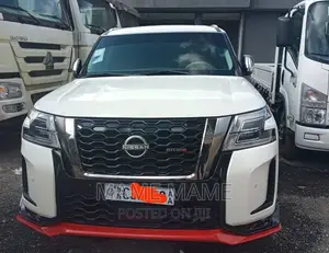 Photo - Nissan Patrol 2015 White