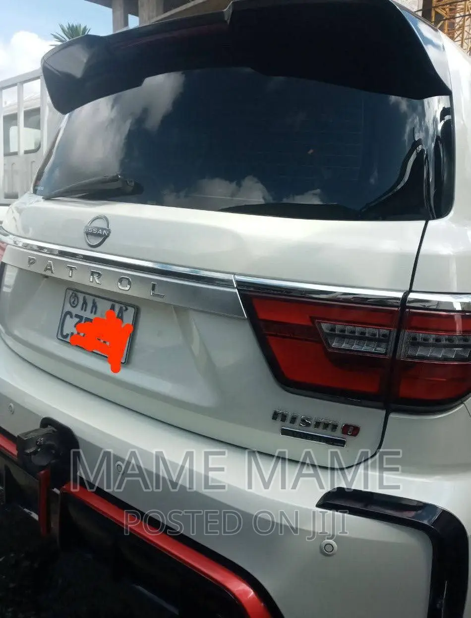 Nissan Patrol 2015 White