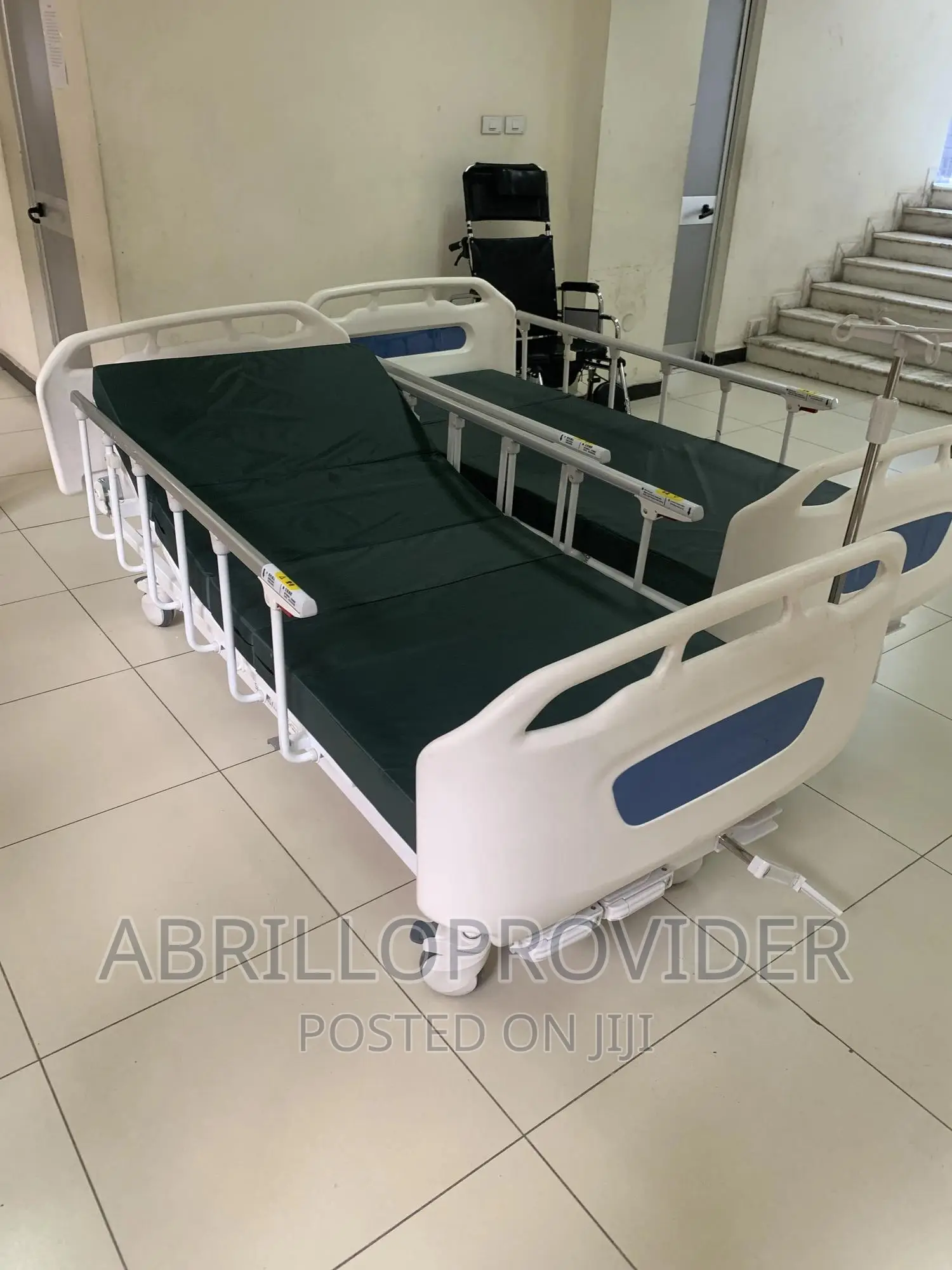 Three Function Manual Hospital Bed With Central Locking