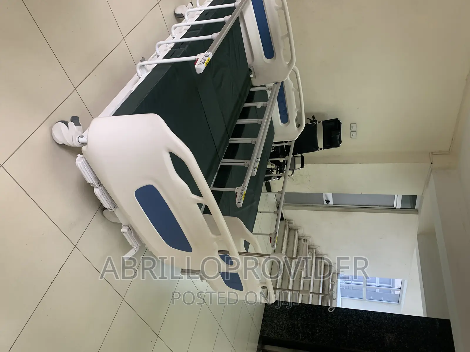 Mechanical 3 Function Hospital Care Bed With Central Locking