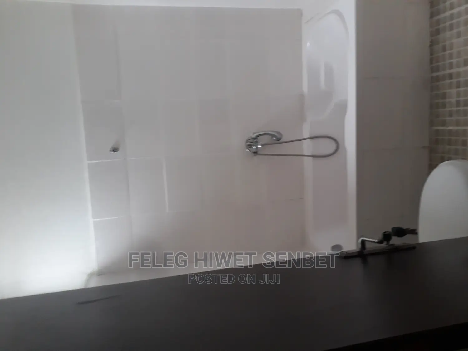 Furnished 5bdrm House in Aa, Bole for Sale