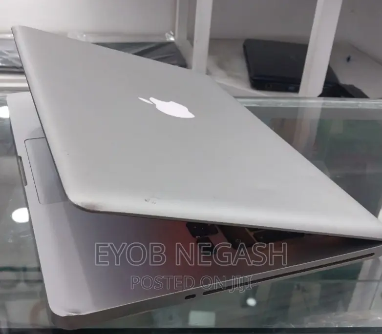 New Laptop Apple MacBook Pro 2012 8GB Intel Core I5 HDD 1T