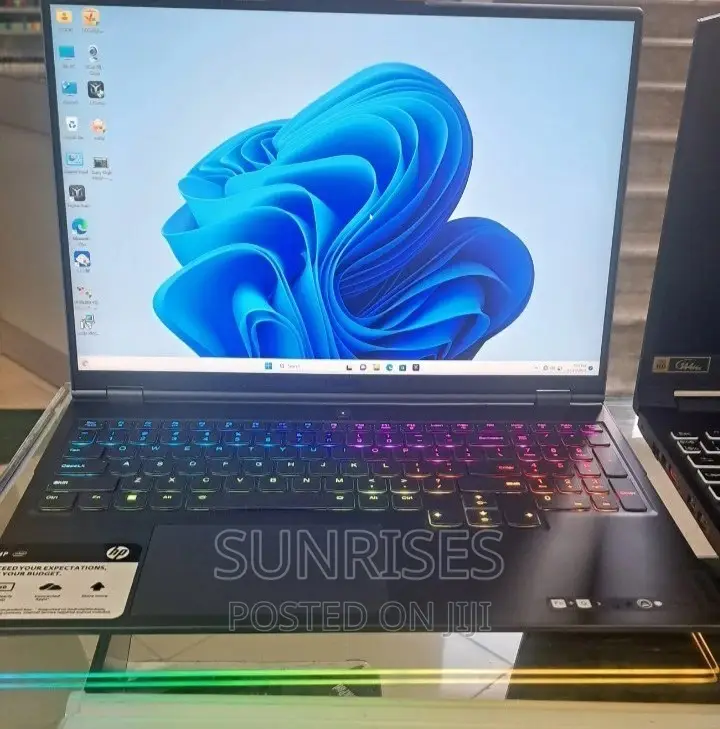 New Laptop Lenovo Legion 5 32GB AMD Ryzen 9 SSD 1T