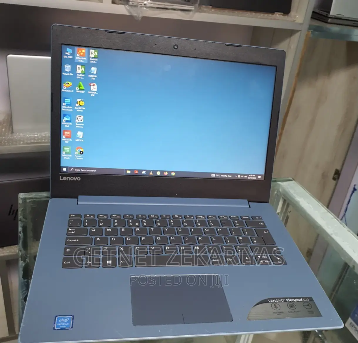 New Laptop Lenovo IdeaPad 300 4GB Intel Pentium HDD+SSD 1T