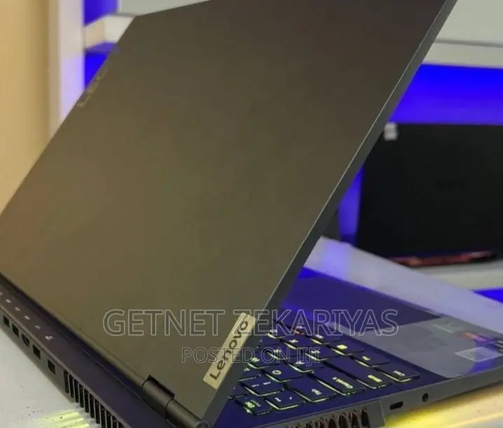 New Laptop Lenovo Legion 7 32GB AMD Ryzen 9 SSD 1T