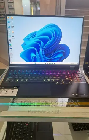 New Laptop Lenovo Legion 7 32GB AMD Ryzen 9 SSD 1T