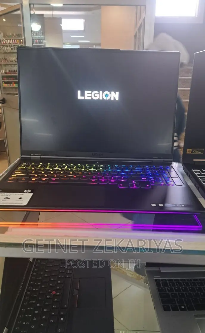 New Laptop Lenovo Legion 7 32GB AMD Ryzen 9 SSD 1T