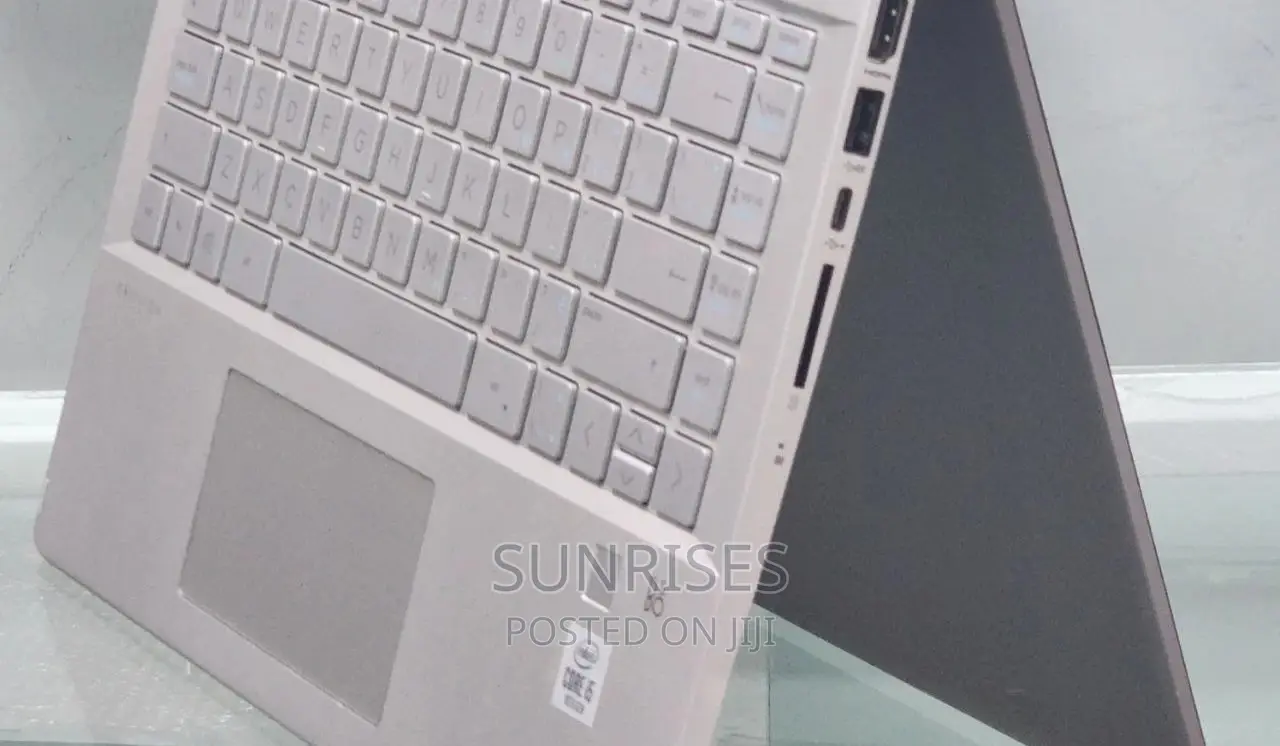 New Laptop HP Pavilion X360 13 8GB Intel Core I5 SSD 512GB