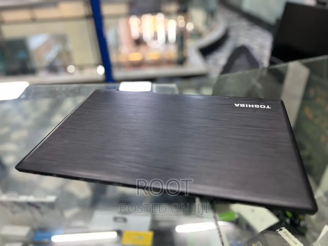 Laptop Toshiba Satellite C665 8GB Intel Core I5 SSD 256GB