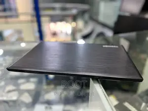 Laptop Toshiba Satellite C665 8GB Intel Core I5 SSD 256GB