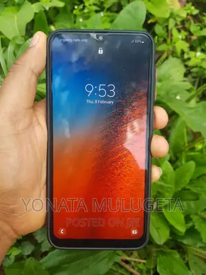 Photo - Samsung Galaxy A20 32 GB Black