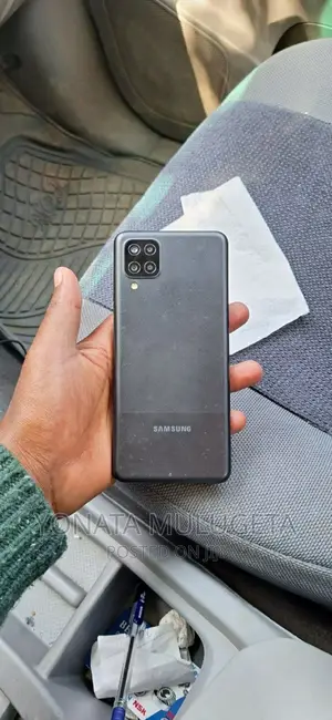 Samsung Galaxy A12 32 GB Black