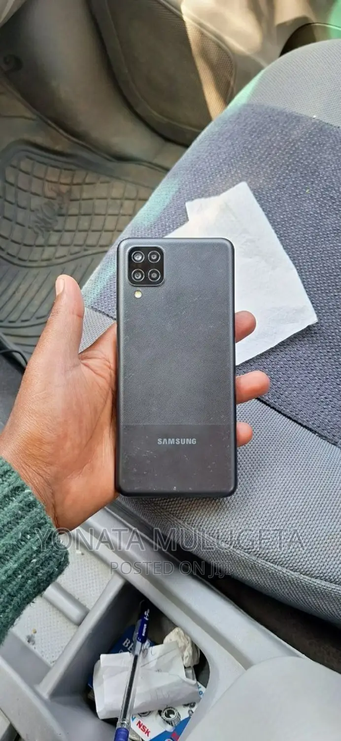 Samsung Galaxy A12 32 GB Black