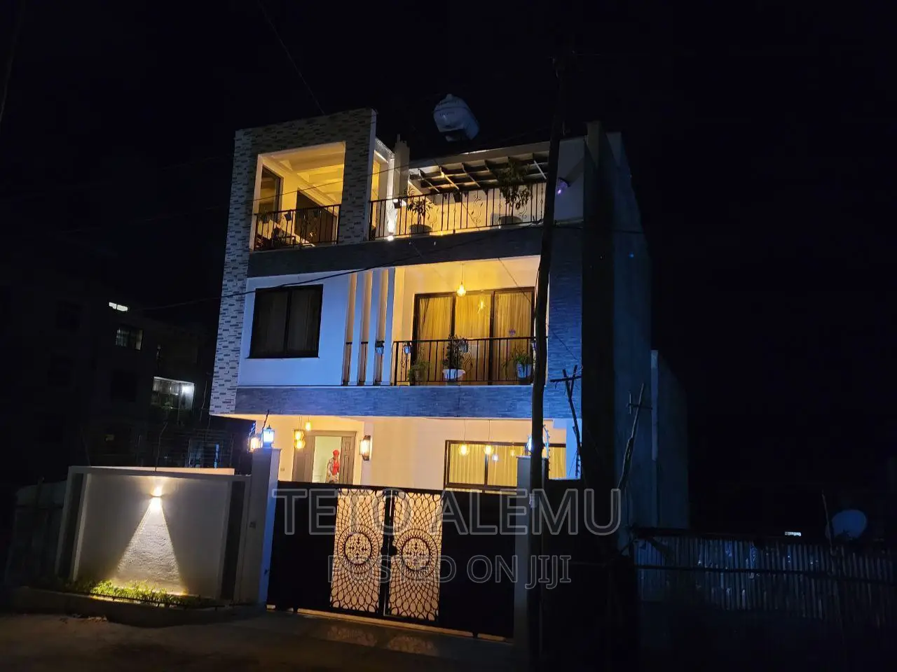 5bdrm House in የሚሸጥ ቤት ሰሚት ሰባ ሁለት, Bole for sale