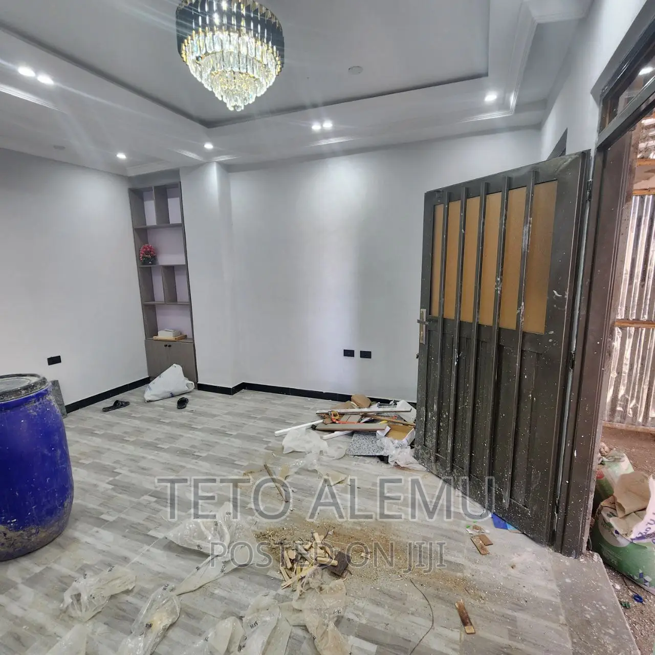 5bdrm House in የሚሸጥ ቤት ሰሚት ሰባ ሁለት, Bole for sale