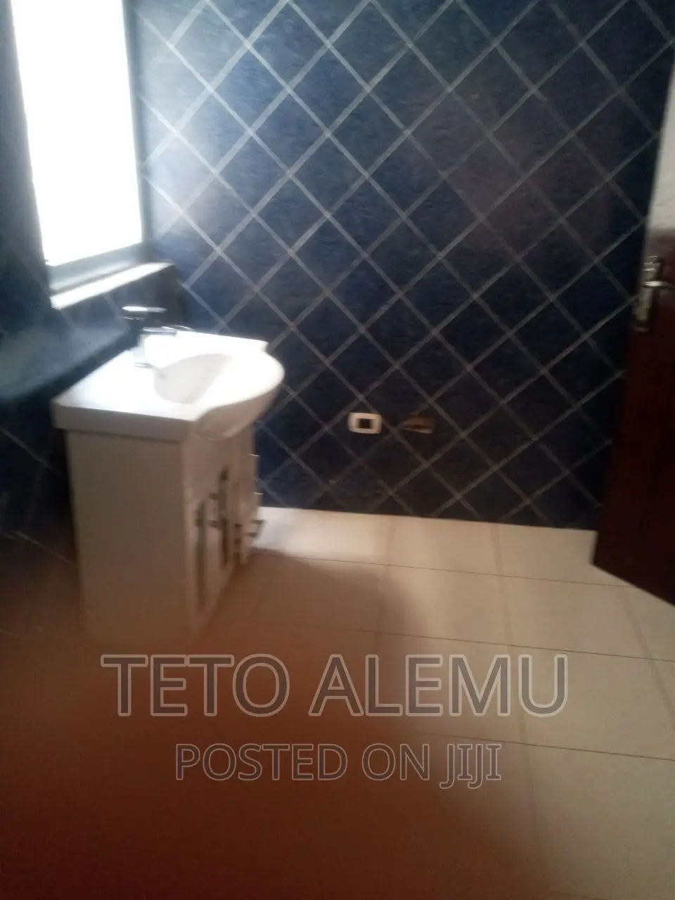 5bdrm House in የሚሸጥ ቦታ ሲኤምሲ አካባቢ, Bole for sale