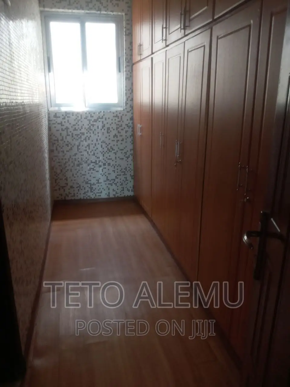 5bdrm House in የሚሸጥ ቦታ ሲኤምሲ አካባቢ, Bole for sale