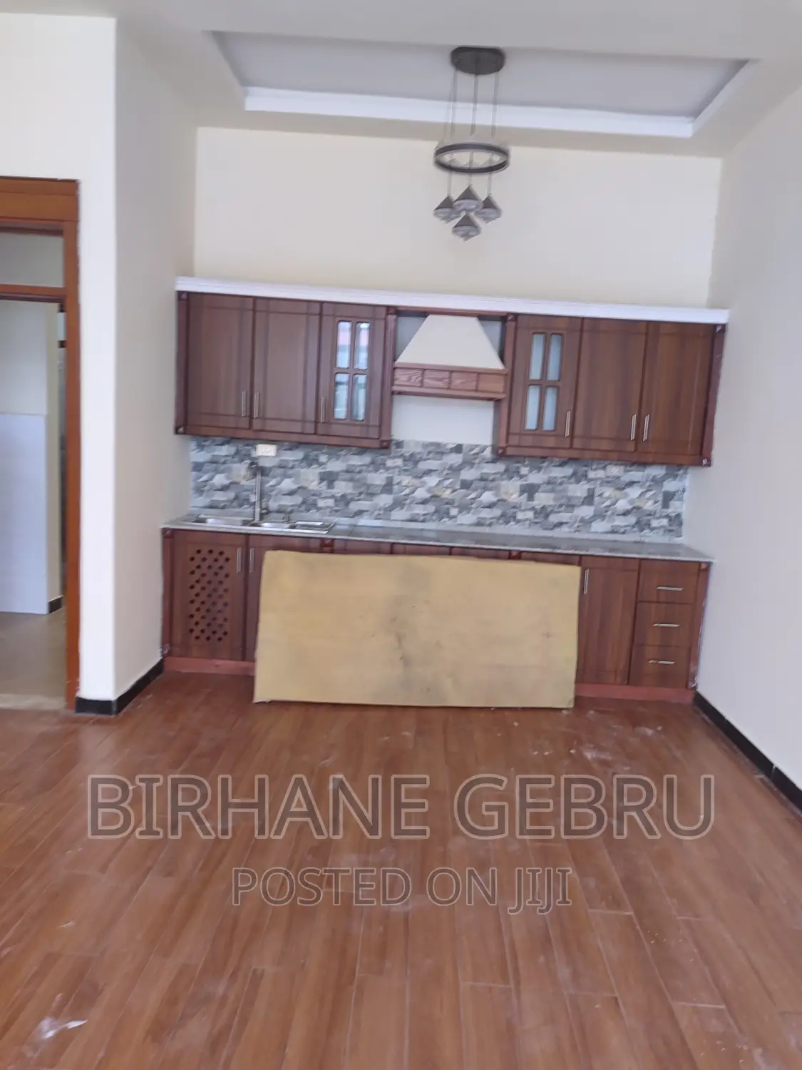 5bdrm Villa in Villa Hause, Bole for rent