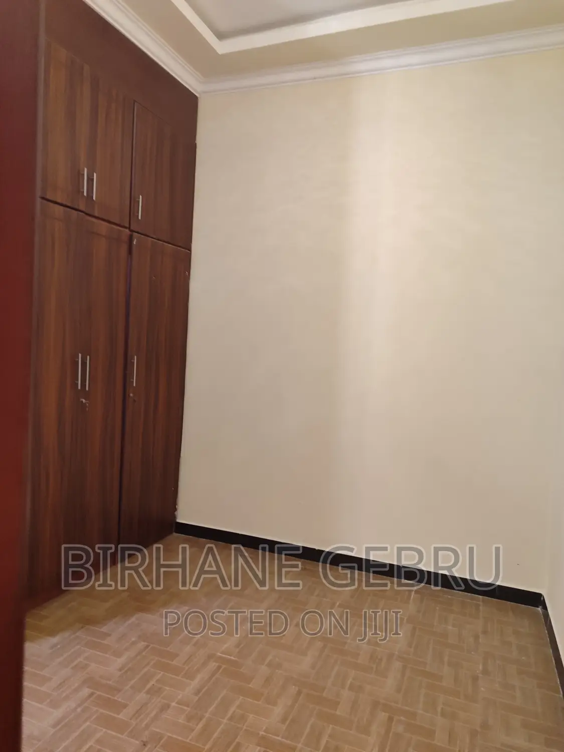5bdrm Villa in Villa Hause, Bole for rent