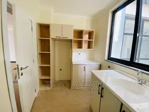 3bdrm Apartment in የሚሸጥ ቅንጡ አፓርትመንት ሰሚት, Bole for sale