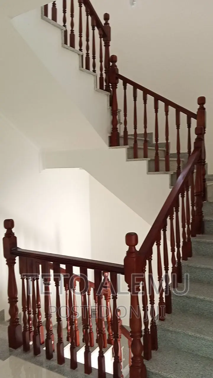 5bdrm House in የሚሸጥ ቤት ሜታ ጃክሮስ, Bole for sale