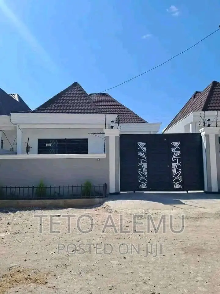 3bdrm Villa in የሚሸጥ ቪላ አያት አካባቢ, Yeka for sale