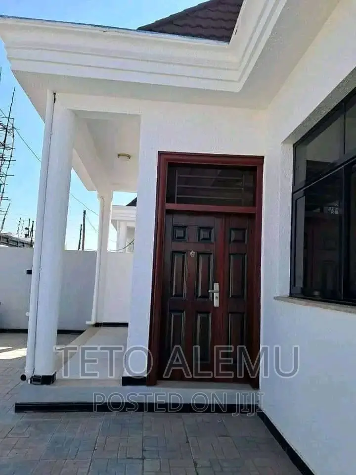 3bdrm Villa in የሚሸጥ ቪላ አያት አካባቢ, Yeka for sale