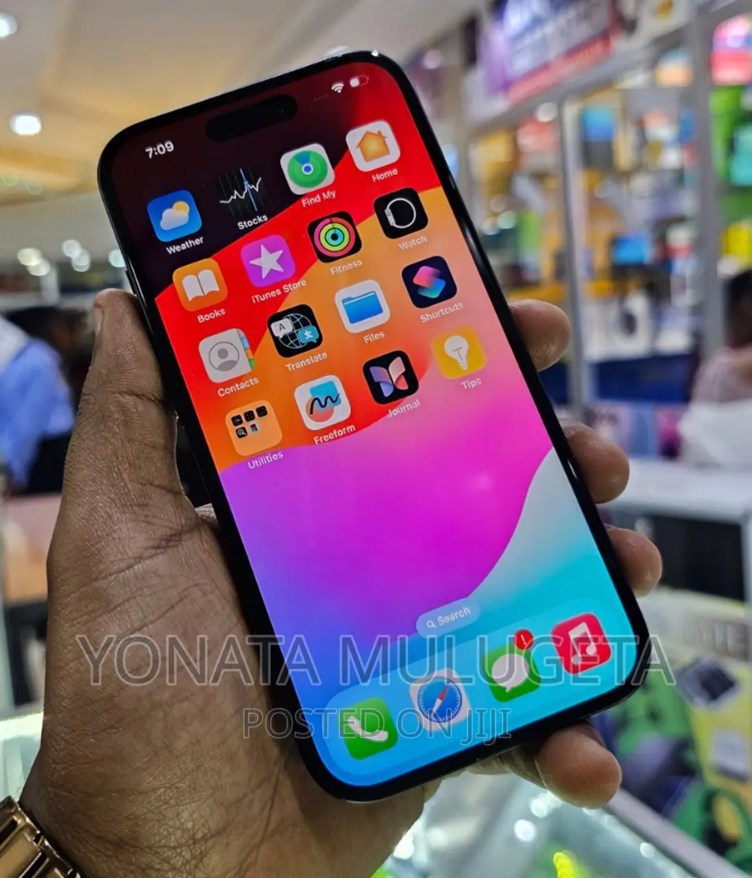 New Apple iPhone 15 128 GB Gray