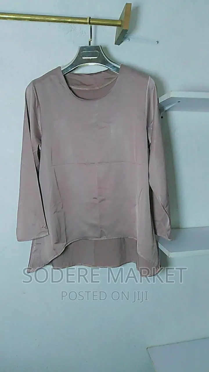 Price 1200 Size Medium