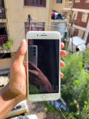 Apple iPhone 8 Plus 64 GB