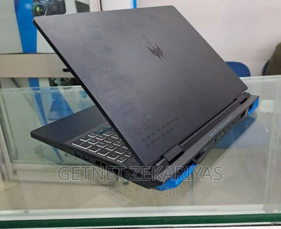 New Laptop Acer Predator Helios 300 16GB Intel Core I9 SSD 1T