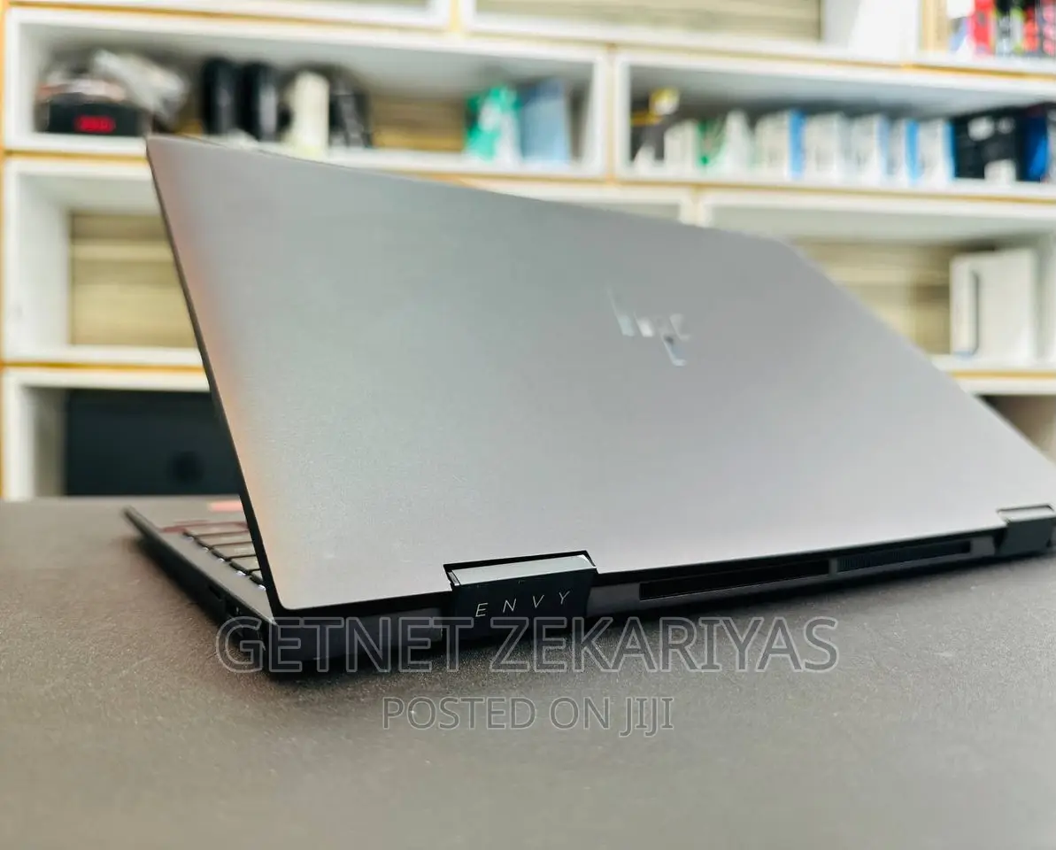 New Laptop HP Envy X360 16GB AMD Ryzen 7 SSD 512GB
