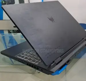 New Laptop Acer Predator Helios 300 16GB Intel Core I9 SSD 1T