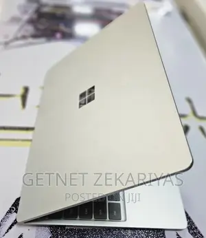 New Laptop Microsoft Surface Pro 7 8GB Intel Core I5 SSD 128GB