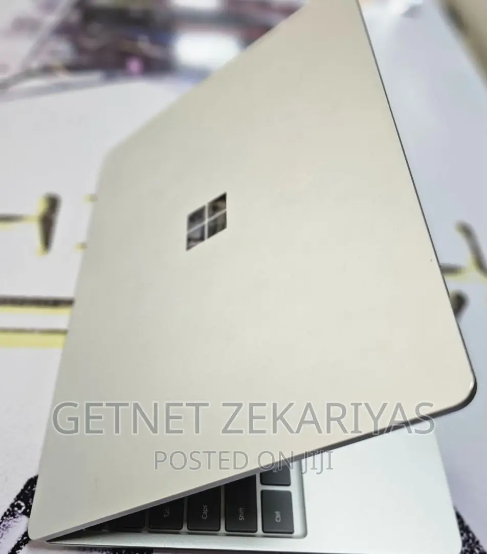 New Laptop HP Spectre 16GB Intel Core I7 SSD 1T