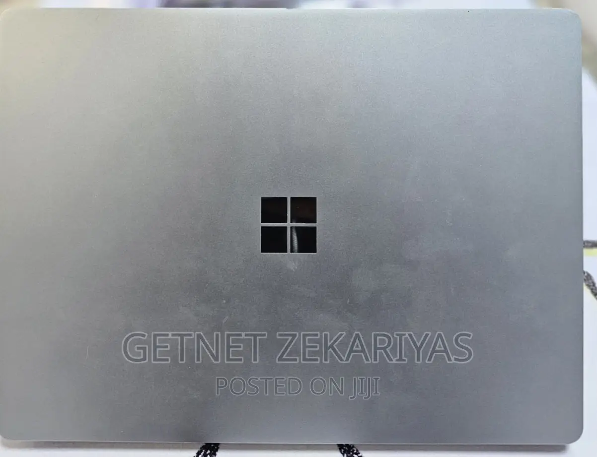 New Laptop HP Spectre 16GB Intel Core I7 SSD 1T