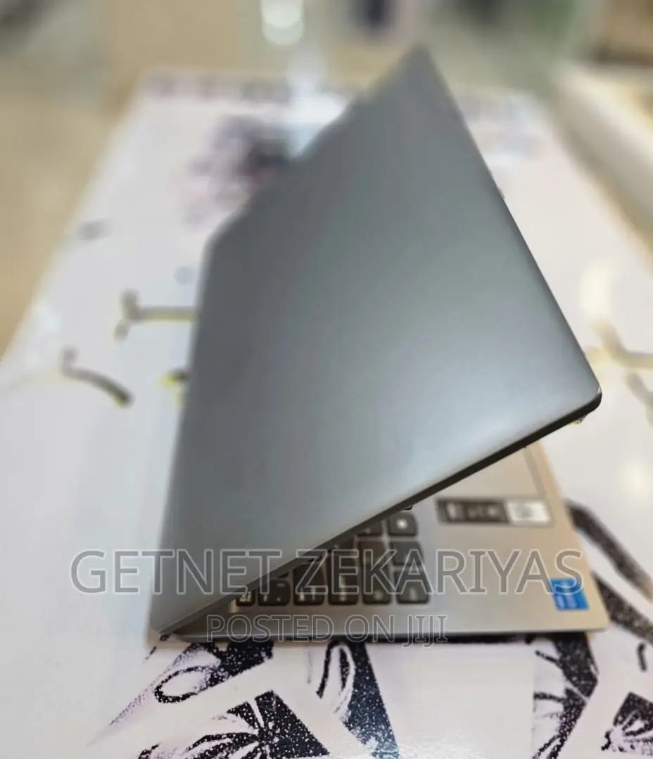 New Laptop Lenovo IdeaPad 130 16GB Intel Core I5 SSD 512GB