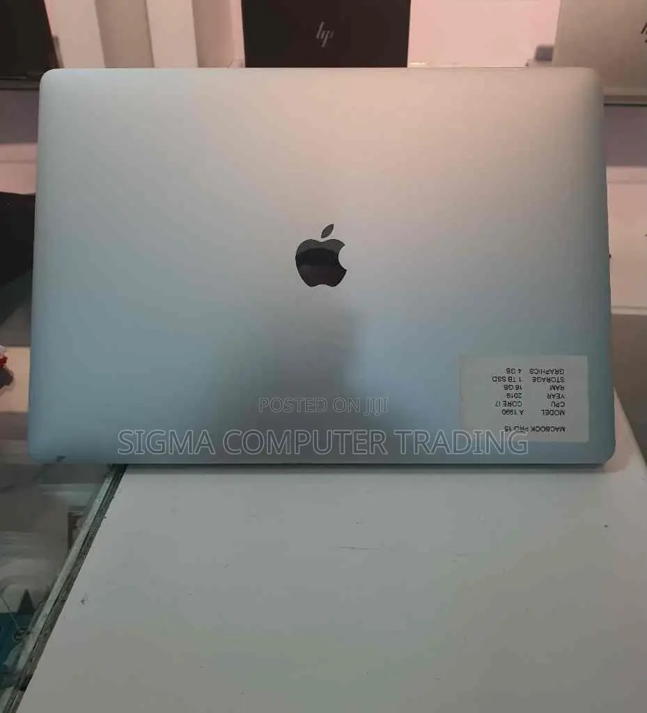New Laptop Apple MacBook Pro 2019 16GB Intel Core I7 SSD 1T