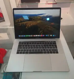 New Laptop Apple MacBook Pro 2019 16GB Intel Core I7 SSD 1T